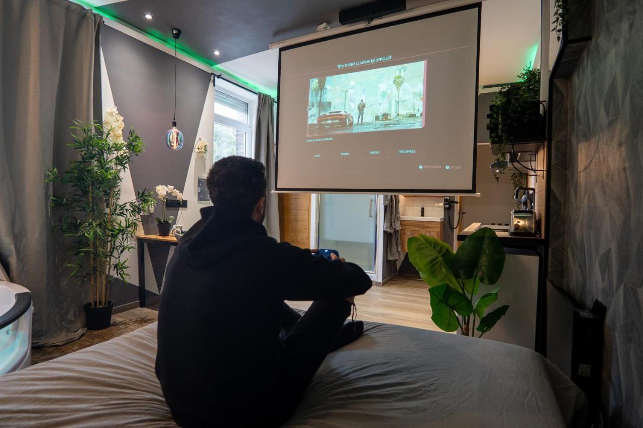 Capsule Color Deluxe Balneo I Ecran Home Cinema I Console De Jeux Trith-Saint-Leger Εξωτερικό φωτογραφία