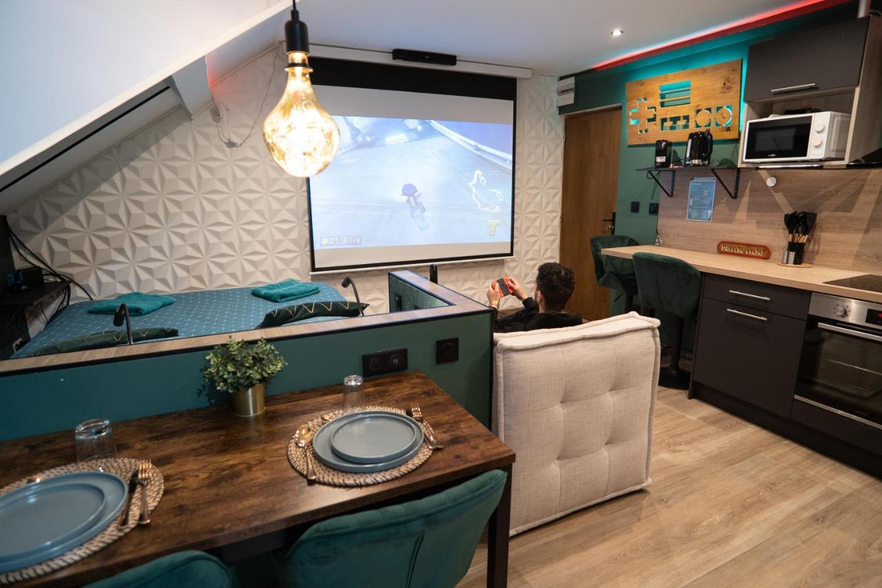 Capsule Color Deluxe Balneo I Ecran Home Cinema I Console De Jeux Trith-Saint-Leger Εξωτερικό φωτογραφία