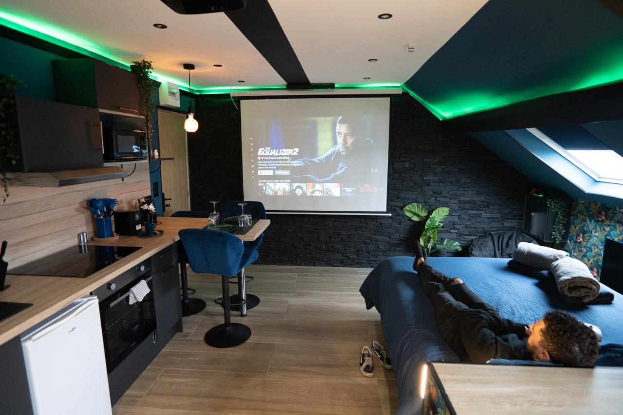 Capsule Color Deluxe Balneo I Ecran Home Cinema I Console De Jeux Trith-Saint-Leger Εξωτερικό φωτογραφία