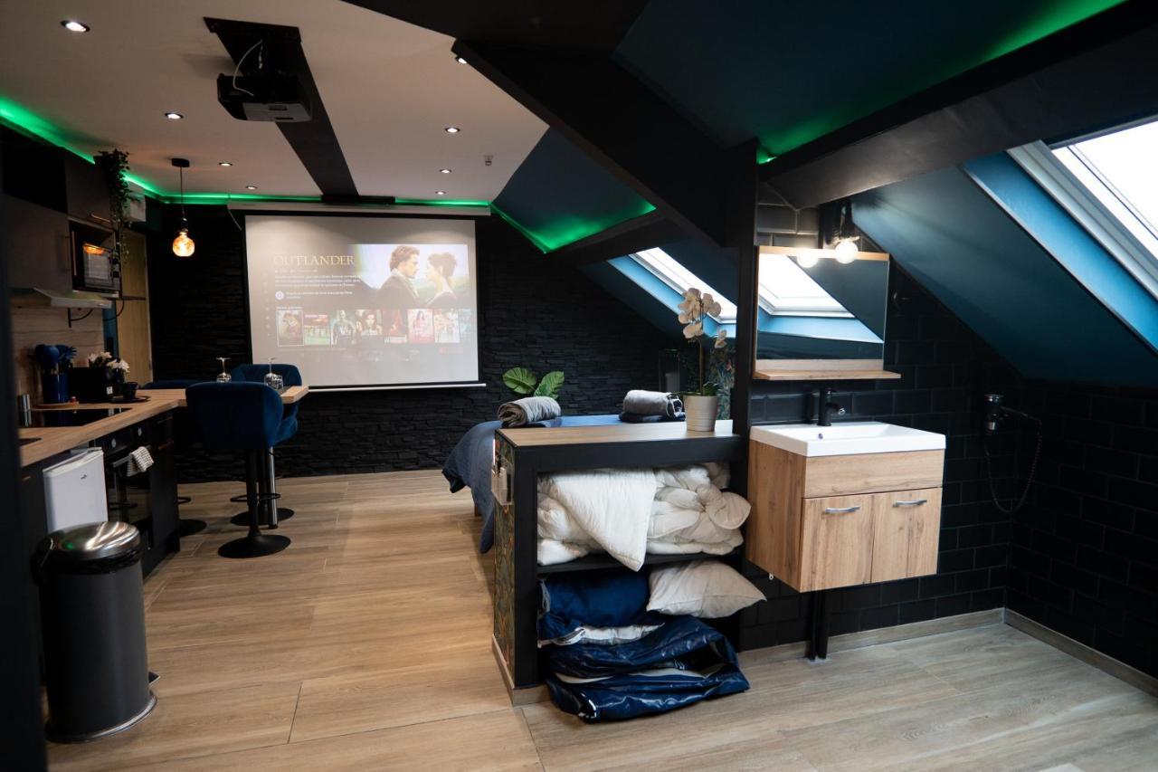 Capsule Color Deluxe Balneo I Ecran Home Cinema I Console De Jeux Trith-Saint-Leger Εξωτερικό φωτογραφία