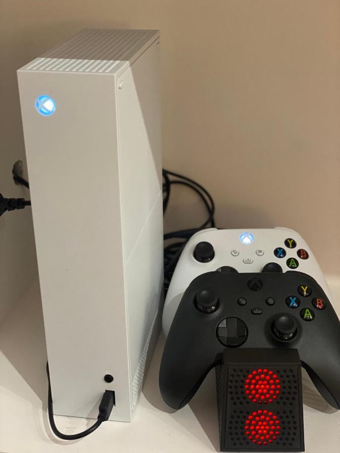 Capsule Color Deluxe Balneo I Ecran Home Cinema I Console De Jeux Trith-Saint-Leger Εξωτερικό φωτογραφία